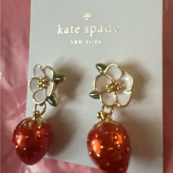 Sale!! Kate Spade Red Strawberry and White Flower Earrings New - Picture 6 of 7
